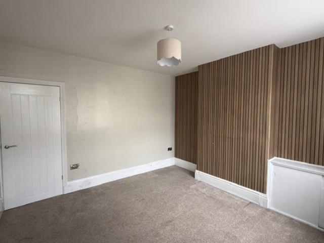 Cottage for rent in Stoke-on-Trent