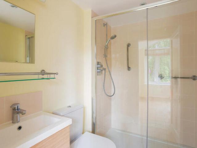 Cottage for rent in The Slade, Oxfordshire