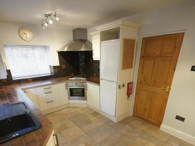 House for rent in Charlesworth, East Midlands