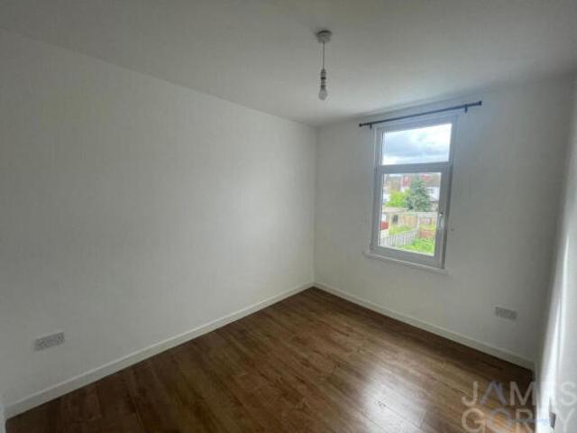 Cottage for rent in Cat Hill