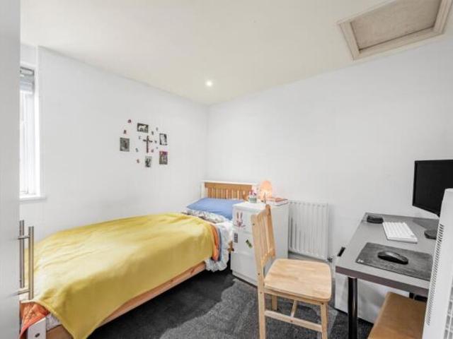 Cottage for rent in Camden Town, Greater London