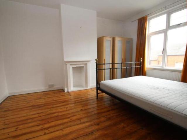 Cottage for rent in Chapel Allerton, West Yorkshire