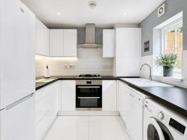 Cottage for rent in West Cliff, Acol