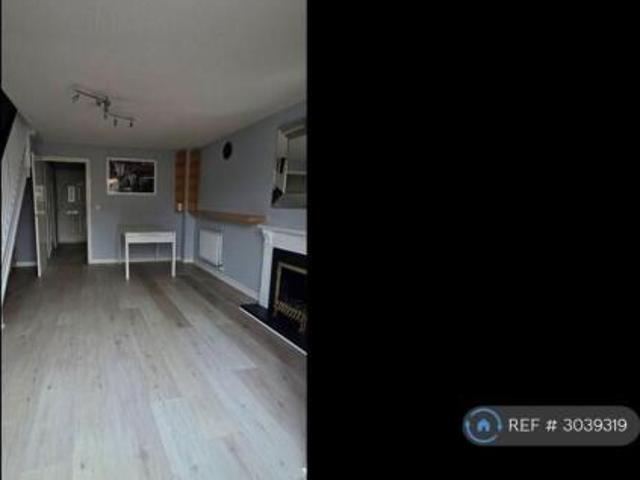 Cottage for rent in Cat Hill