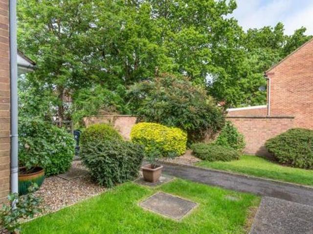 House for rent in Pinner, Greater London