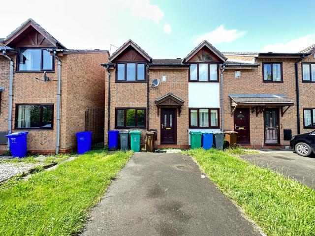 Terraced House for rent in Greater Manchester
