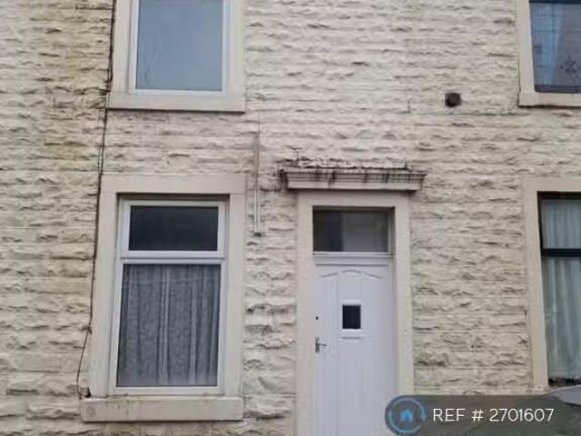 House for rent in Oakenshaw, Backburn