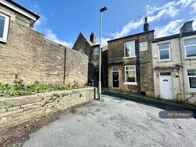 House for rent in Thornton, West Yorkshire