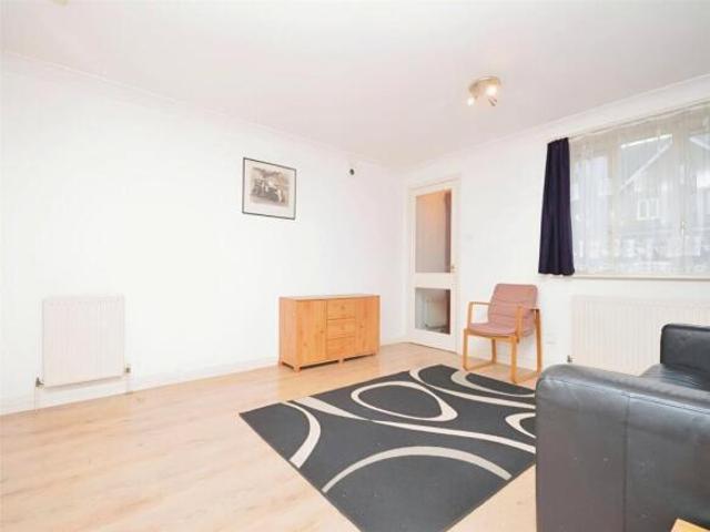 Cottage for rent in Cat Hill