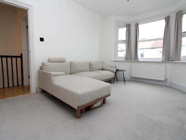 Cottage for rent in Welling, Greater London