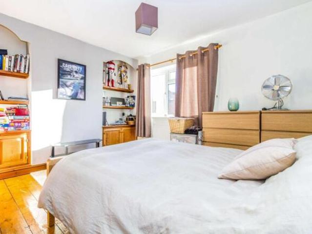Cottage for rent in Rodbourne, Swindon