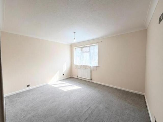 Cottage for rent in Hutton Mount, Navestock Side