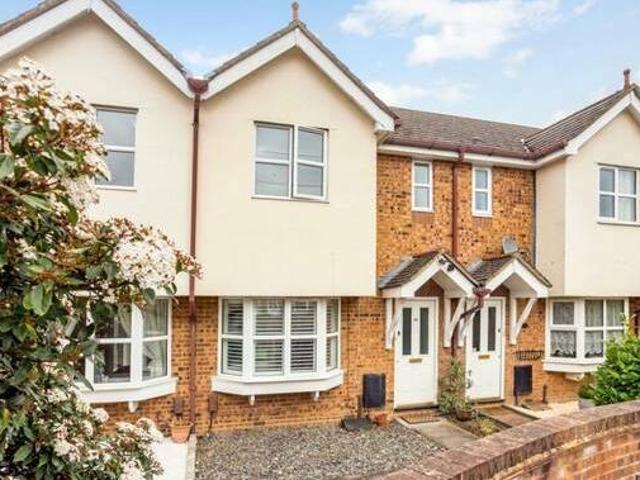 House for rent in Surrey