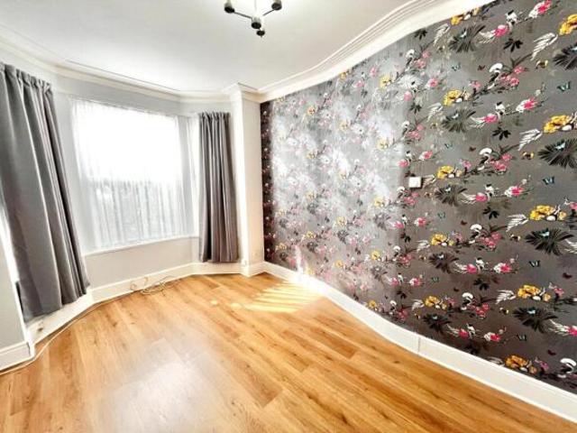 Cottage for rent in Southend-on-Sea, Alton Barnes