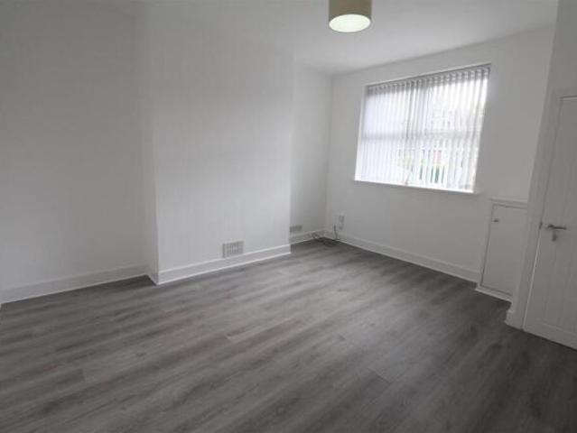 Cottage for rent in Lee Bank, Greater Manchester