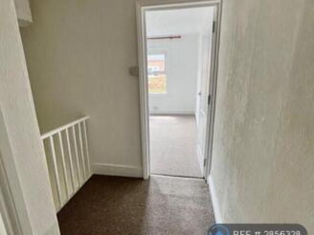 Cottage for rent in Reading