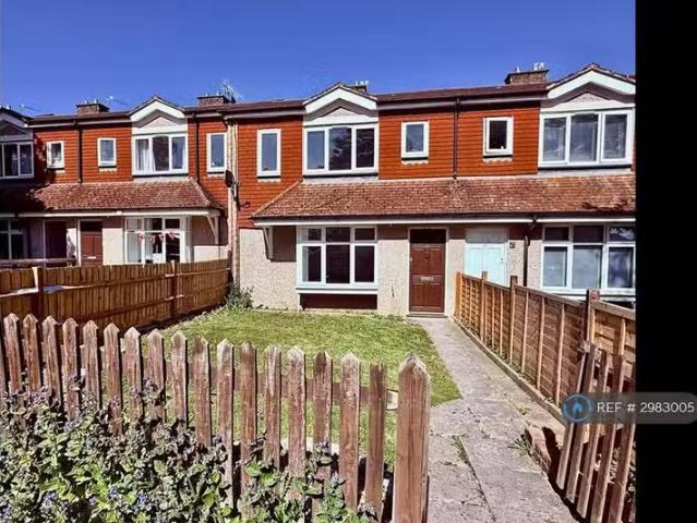 House for rent in Badshot Lea, Waverley