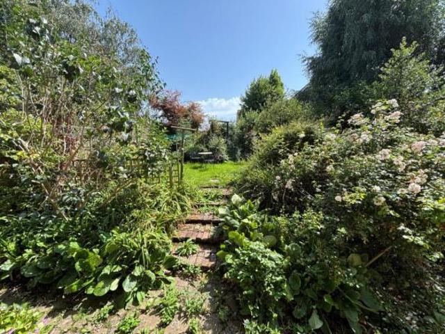 Cottage for rent in The Bridge, Kent