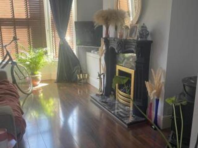 Cottage for rent in Calderstones