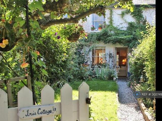 Cottage for rent in Cat Hill