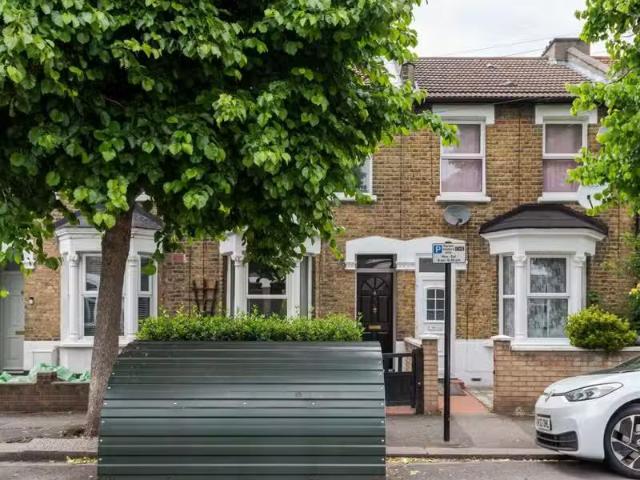 House for rent in London Borough of Waltham Forest, Greater London