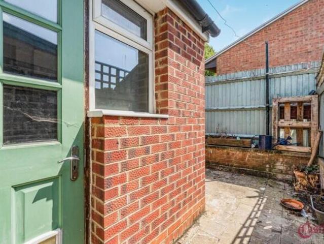 Cottage for rent in Palmers Green, Greater London