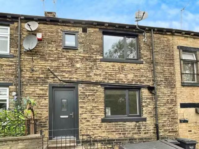 House for rent in Shelf, West Yorkshire
