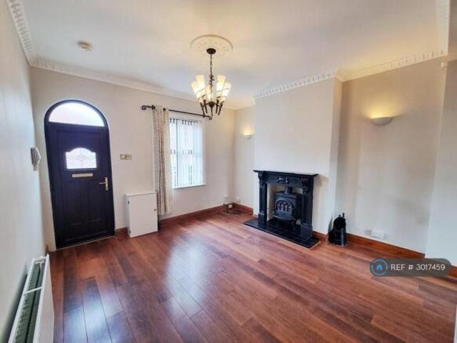 Cottage for rent in Newtown, Salford