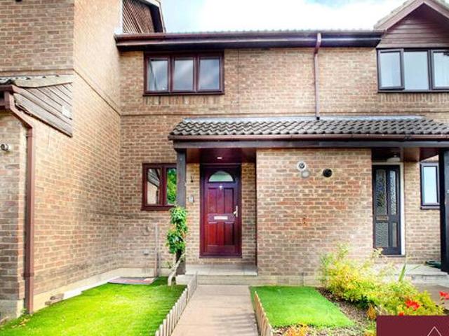 House for rent in Surrey, England