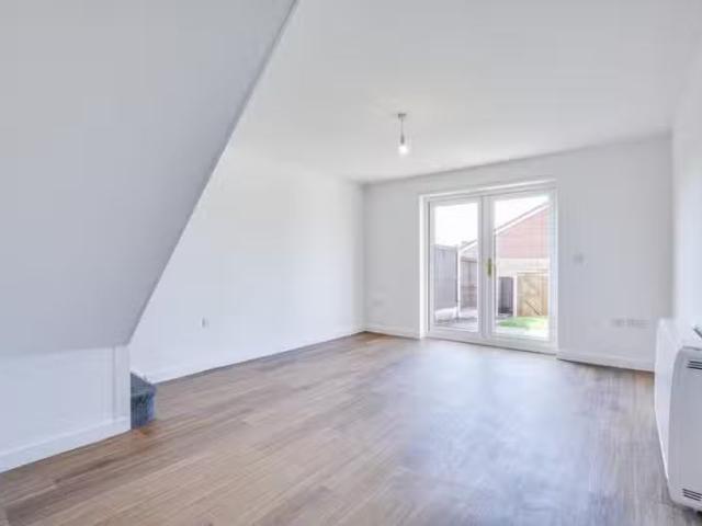 House for rent in Waterhead, Pendock