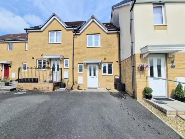 House for rent in Bryntirion, Wales