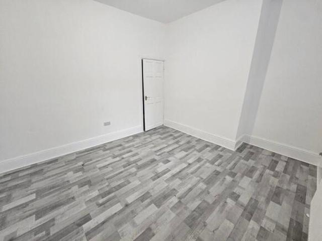 Cottage for rent in Huddersfield, Kirklees