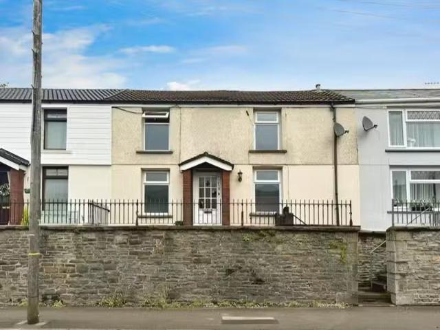 House for rent in Waunarlwydd, Wales