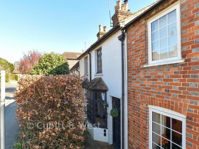 House for sale in Marehill, Horsham
