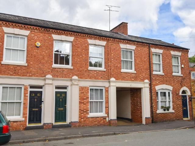 House for sale in Weedon Bec