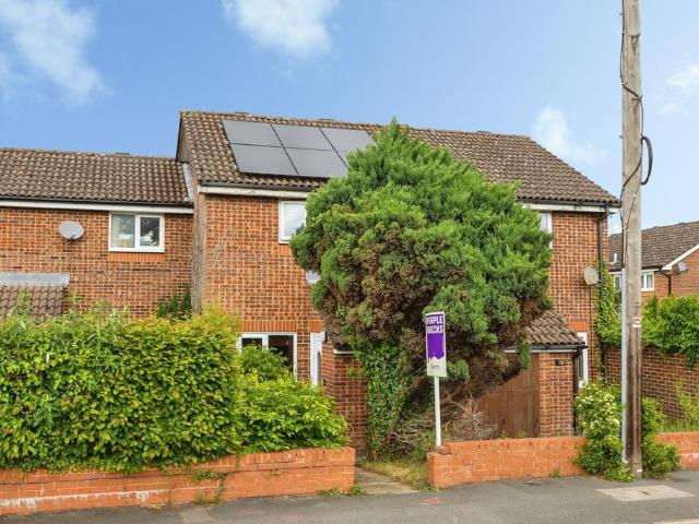 House for sale in Shalford, Westborough