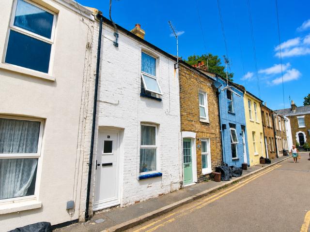 House for sale in East Cliff, Acol