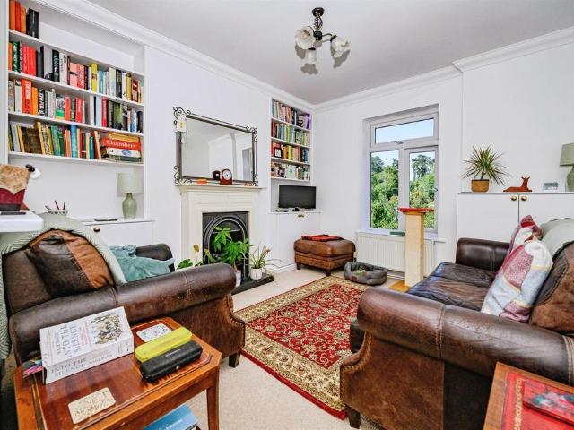 House for sale in Hammerfield, Pouchen End