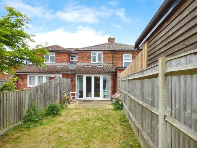 House for sale in Hedge End, Helford