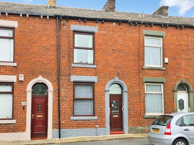 House for sale in Cowlishaw, Oldham