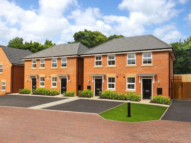 House for sale in Tingley, West Yorkshire