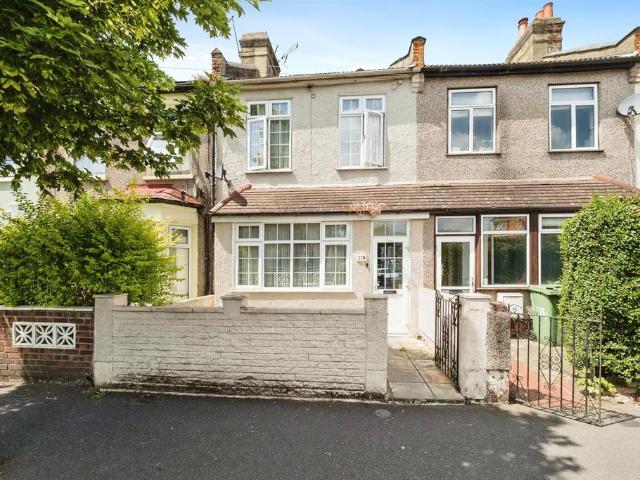 House for sale in Upton Park, Greater London
