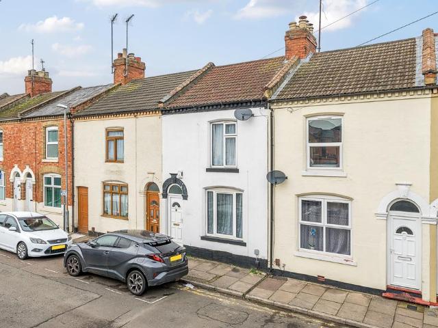 House for sale in Semilong, Northampton