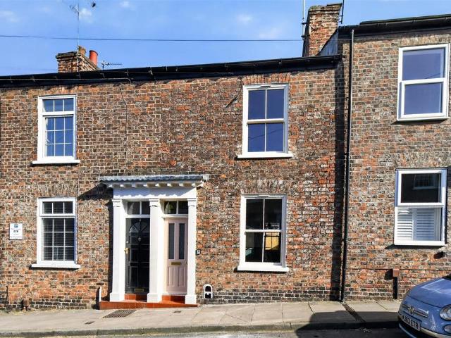 House for sale in High Field, York