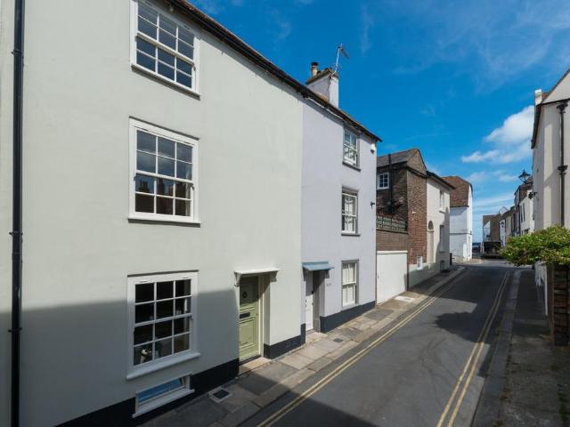 House for sale in Middle Deal, Dover