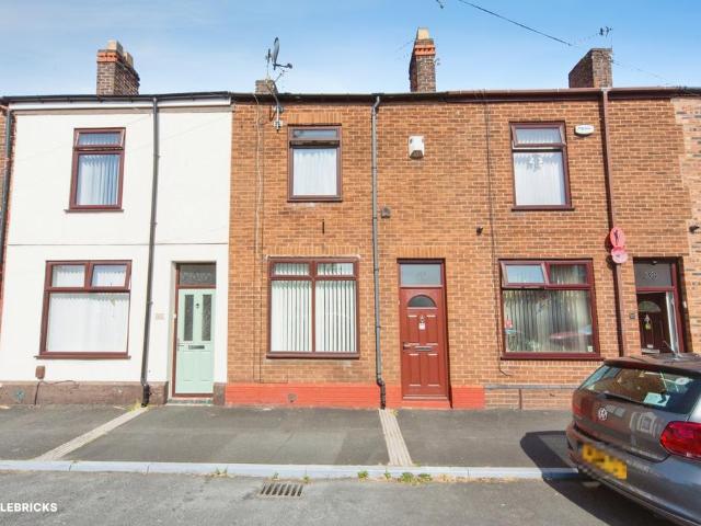 House for sale in Widnes