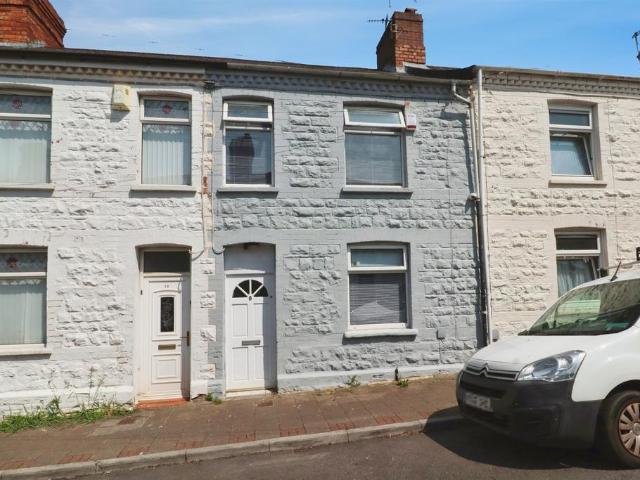 House for sale in Gibbonsdown, Barry