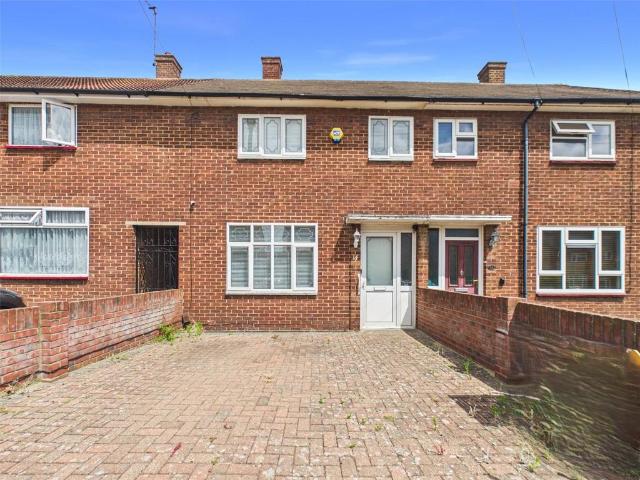 House for sale in Harold Hill, Greater London