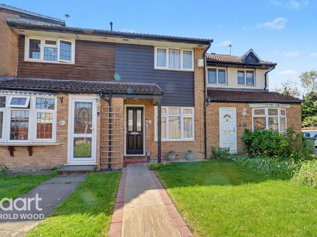 House for sale in Harold Wood, Greater London