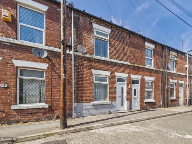 House for sale in Glasshoughton, Castleford